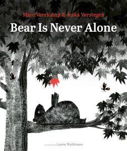 کتاب خرس هیچوقت تنها نیست